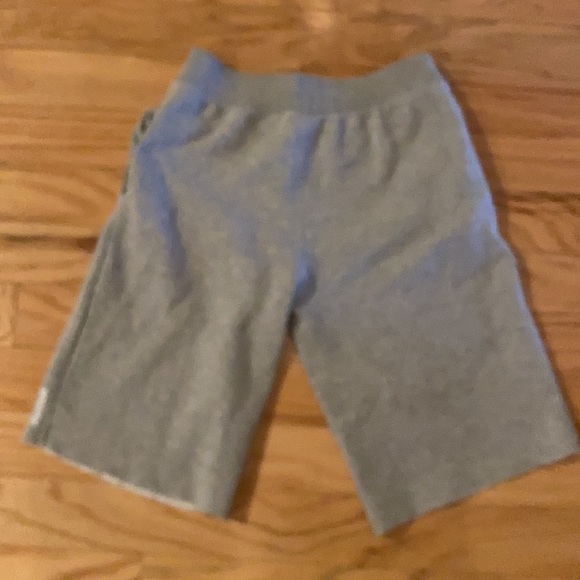 Authentic Reebok Short Shorts In Excellent Condition 🔥 - Picture 4 of 4